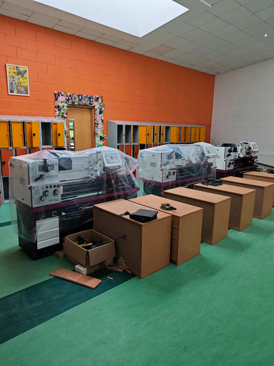 Big Changes at Largy College: New High-Tech Equipment for Students!