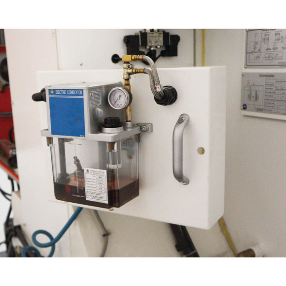 CNC milling machine OPTImill F 150HSC with 24-fold tool changer