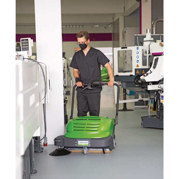 Hand-held vacuum sweeper KM 825