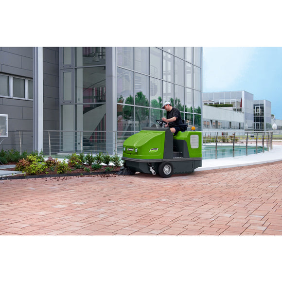 Ride-on sweeper AUKM 900
